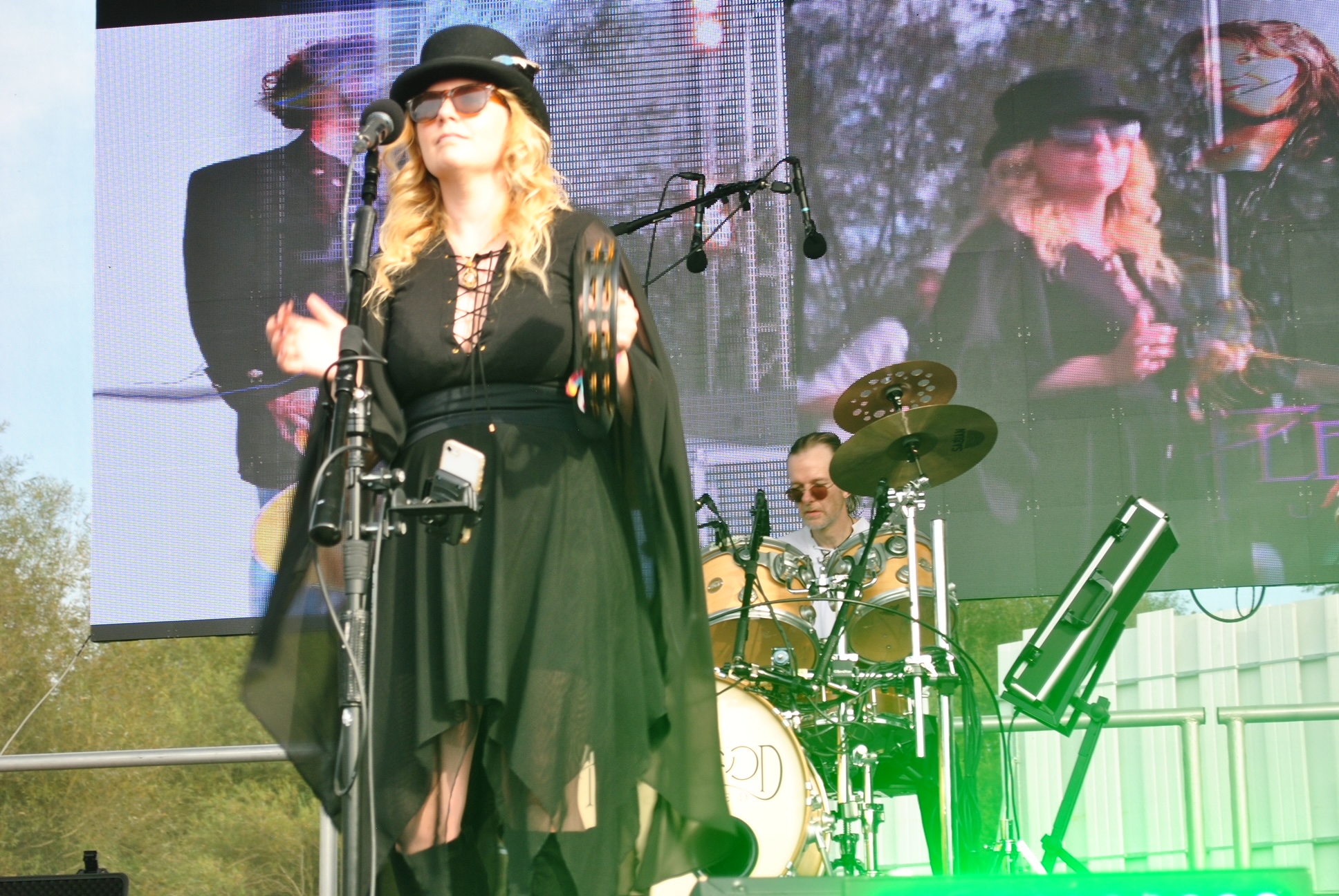 Fleetwood Unchained on stage